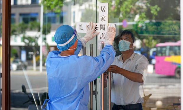Китайский аналитический центр призвал Пекин смягчить коронавирусную политику
