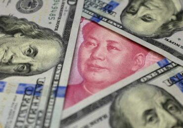 В августе валютные резервы Китая упали на $49 млрд