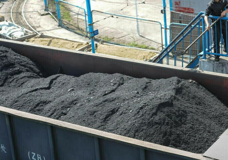 Китай в августе продолжил наращивать импорт угля из РФ