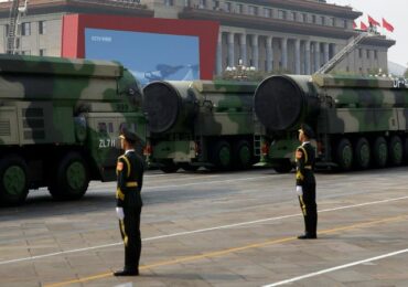 Китай к 2035 году может нарастить арсенал в 1500 ядерных боеголовок - Пентагон