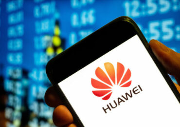 США запретили продажу оборудования китайских ZTE и Huawei