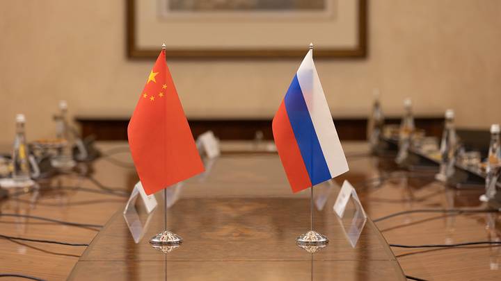 Китай и РФ договорились об инвестициях в совместные проекты на 1,3 миллиарда долларов