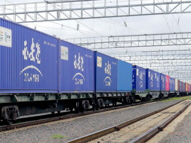 БЖД пропустила первый контейнерный поезд из Китая в Европу по единому расписанию
