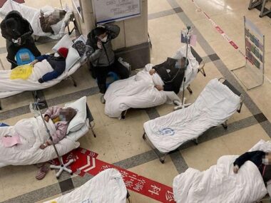 Китай прекратил публиковать ежедневную статистику по коронавирусу
