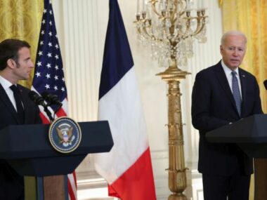 США и Франция продолжат координировать действия по вызовам со стороны КНР