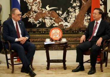 Посол России в КНР встретился с замминистра иностранных дел Китая