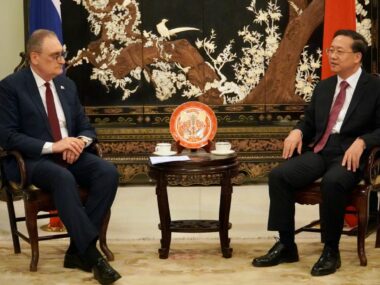 Посол России в КНР встретился с замминистра иностранных дел Китая