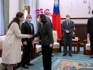 Депутаты Швейцарии прибыли с визитом на Тайвань