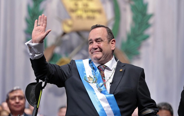 Президент Гватемалы прибыл на Тайвань с государственным визитом