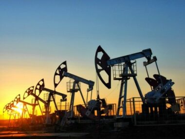 Нефтяные компании КНР увеличивают импорт российской нефти - Reuters