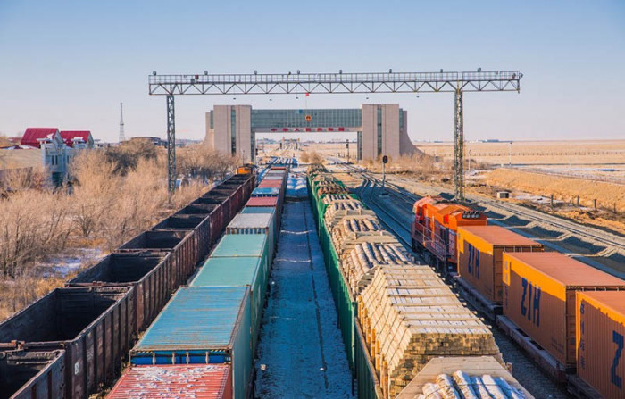 Китай построит железную дорогу через Кыргызстан и Узбекистан в обход РФ