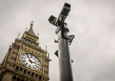 Великобритания уберет китайское оборудование для видеонаблюдения из правительственных зданий