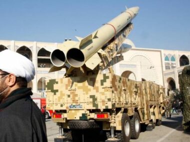 США ввели санкции против китайских компаний за помощь ракетной программе Ирана