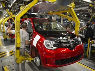 Renault и китайская Geely создадут совместное предприятие за $8,8 млрд