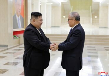 Ким Чен Ын пообещал увеличить сотрудничество с КНР до "нового высокого уровня"