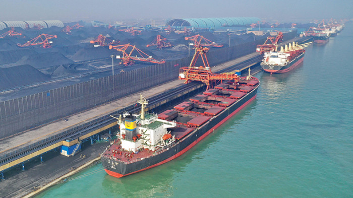 Китай впервые стал крупнейшим судовладельцем по емкости флота