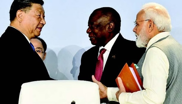 Лидеры КНР и Индии договорились содействовать снижению напряженности на границе