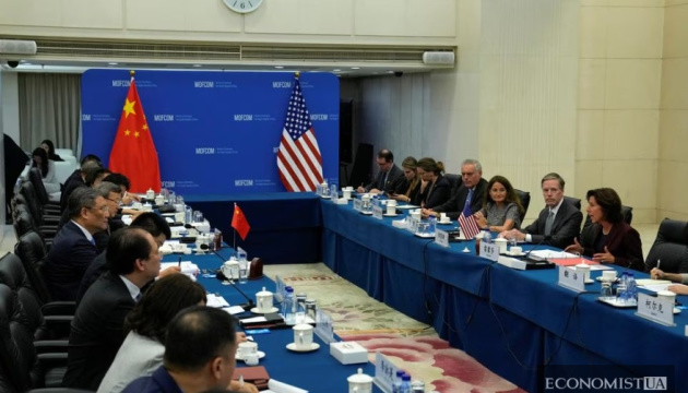 США и Китай договорились о диалоге по экспортным ограничениям
