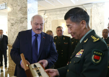 Военное сотрудничество Беларуси и КНР не направлено против третьих стран - Лукашенко