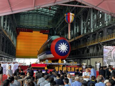 Тайвань спустил на воду первую подлодку собственного производства
