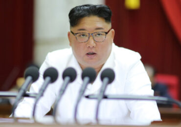 Ким Чен Ын планирует в сентябре посетить РФ для встречи Путиным - NYT