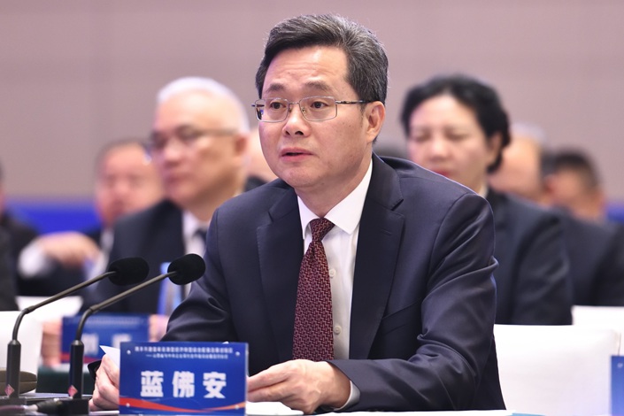 Китай назначил Лан Фоана новым министром финансов