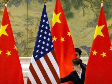 США ограничили торговлю с 42 компаниями из КНР