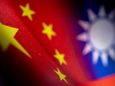 Тайвань сообщил о возобновлении военной активности КНР вблизи острова