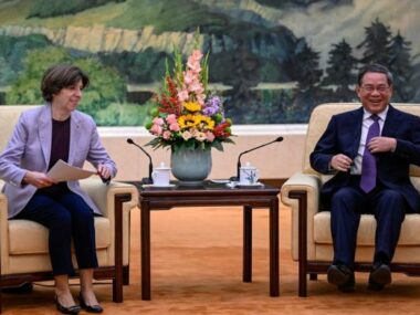 Глава МИД Франции встретилась с премьером Китая