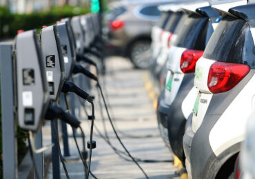 Китайцы покупают почти 65% всех автомобилей на новых источниках энергии в мире