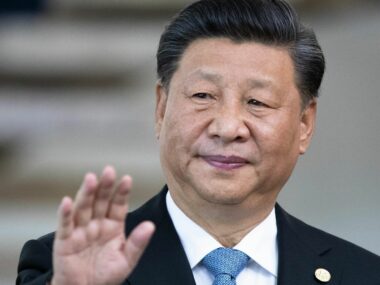 Си Цзиньпин прибыл во Вьетнам вслед за визитом Байдена