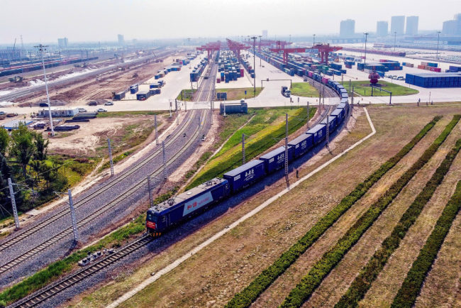С начала года по маршруту Китай-ЕС прошло более 16 тыс. грузовых поездов