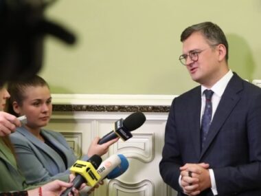 Украина стремится организовать разговор Зеленского и Си Цзиньпина - Кулеба