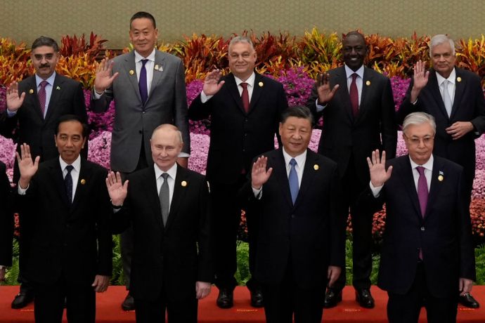 Китай готов формировать блок стран в противовес Западу - Владимир Сидоренко