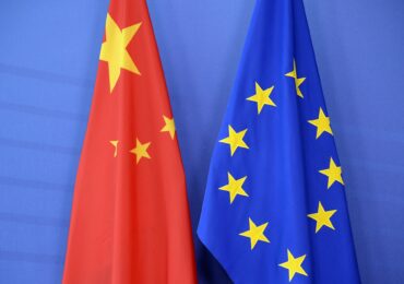 Пекин раскритиковал идею санкций ЕС против компаний Китая за помощь РФ