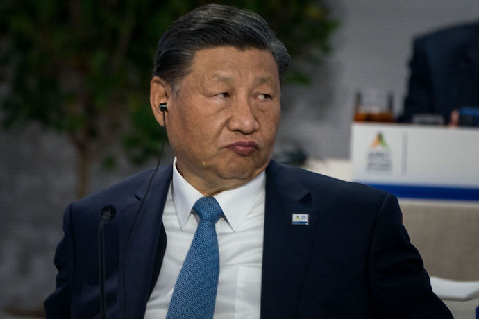 Си Цзиньпин встретится с регуляторами для обсуждения ситуации на рынке акций