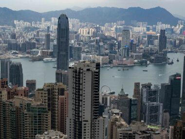 Британия обвинила КНР в нарушении соглашения о передаче Гонконга