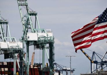 На китайских кранах в портах США обнаружили устройства связи с удаленным доступом