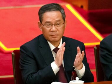 Китай отменил пресс-конференцию Ли Цяна по закрытию заседания ВСНП