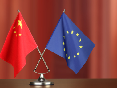 ЕС расширил список отраслей, которым угрожает китайский демпинг