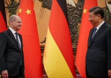 Германия может отказаться от плана тщательной проверки инвестиций КНР - WSJ