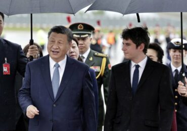 КНР хочет работать с Францией для "урегулирования кризиса" в Украине - Си Цзиньпин