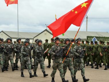 Китай начал военные учения вокруг Тайваня