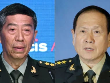 Двух экс-министров обороны Китая исключили из Компартии