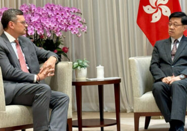 Кулеба призвал Гонконг закрыть РФ пути для обхода санкций