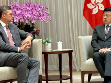Кулеба призвал Гонконг закрыть РФ пути для обхода санкций