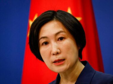 Китай объявил санкции против США из-за продажи оружия Тайваню