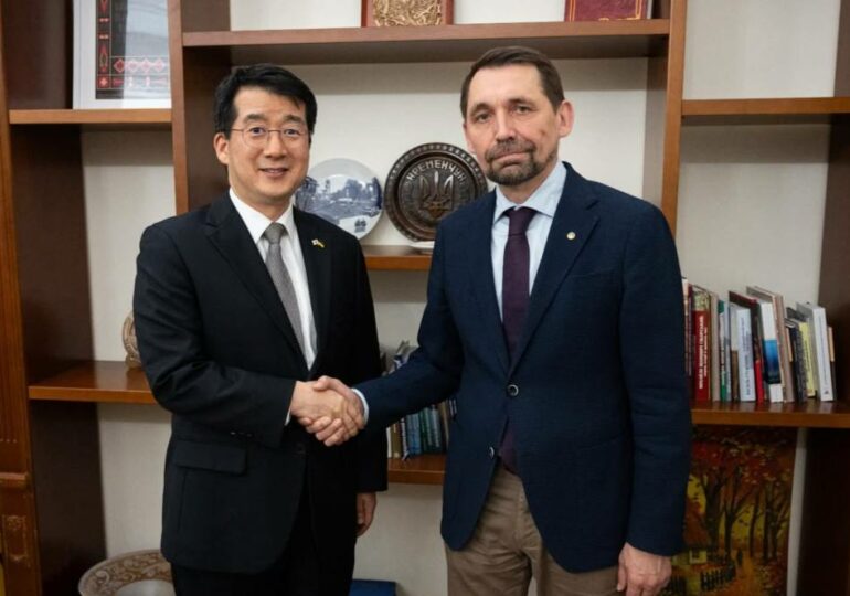 Глава Минкультуры Украины провел встречу с послом Южной Кореи 