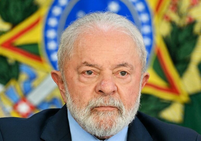 Си обвинил США в «протекционизме» в телефонном разговоре с Лулой