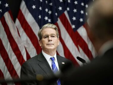 Торговые переговоры между США и КНР пройдут через два-три месяца – Бессент